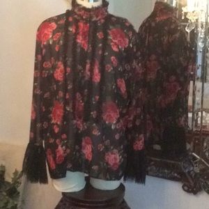 Very pretty XL Cynde Lauper collection blouse